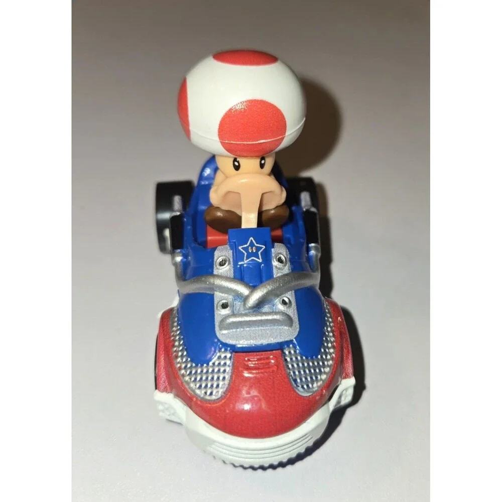 Mario Kart Hot Wheels Toad Standard Kart Die-Cast Car 2.25